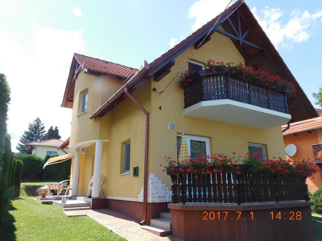 Akacfa Hortenzia Apartman Zalakaros Exterior photo